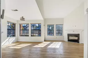 404 Santa Fe Trail, Irving, TX 75063 - Photo 4