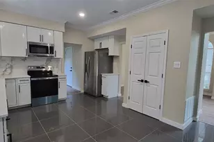 117 Morningside Dr, Grand Prairie, TX 75052 - Photo 10