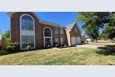 117 Morningside Drive, Grand Prairie, TX 75052 - Photo 2