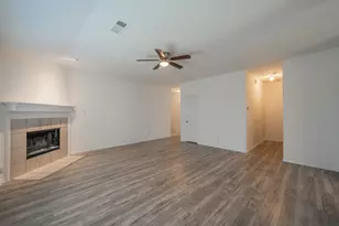 536 Goldstone Ln, Fort Worth, TX 76131 - Photo 4