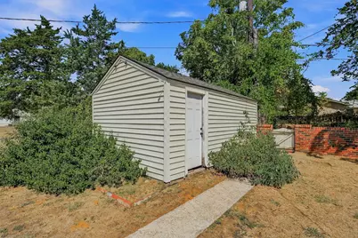 901 W Hanna Street, Denison, TX 75020 - Photo 34