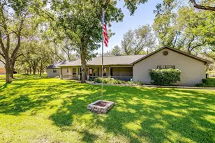 8621 Ravenswood Rd, Granbury, TX 76049 - Photo 2