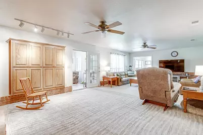 8621 Ravenswood Road, Granbury, TX 76049 - Photo 16