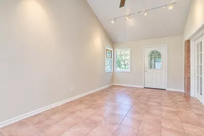 8621 Ravenswood Road, Granbury, TX 76049 - Photo 30
