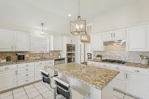 2605 Bent Tree Dr, Hurst, TX 76054 - Photo 10