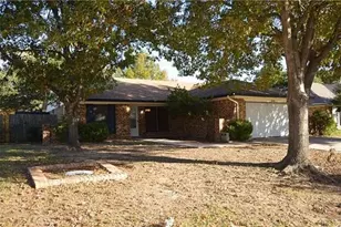 6401 Pilgrim Ln, Arlington, TX 76002 - Photo 6