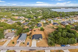 2412 Christine Dr, Granbury, TX 76048 - Photo 28