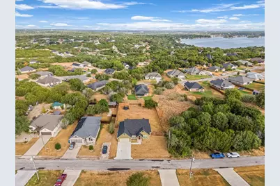 2412 Christine Drive, Granbury, TX 76048 - Photo 28