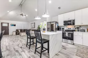 2412 Christine Dr, Granbury, TX 76048 - Photo 8