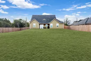 2412 Christine Dr, Granbury, TX 76048 - Photo 26