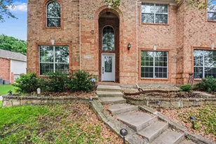 1930 Wind Lake Cir, Garland, TX 75040 - Photo 2
