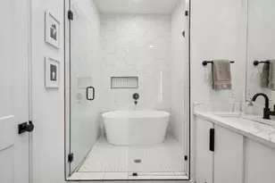 145 N Henderson Ave, Dallas, TX 75214 - Photo 26