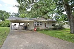 220 Littlefield Dr, East Tawakoni, TX 75472 - Photo 1