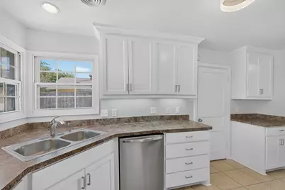4812 Wateka Drive, Dallas, TX 75209 - Photo 14