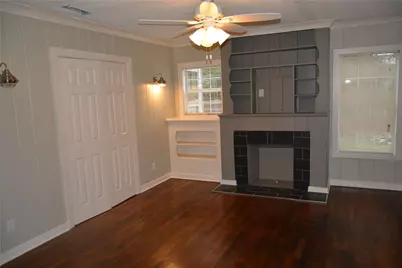 712 Cantey Avenue W, Fort Worth, TX 76110 - Photo 2