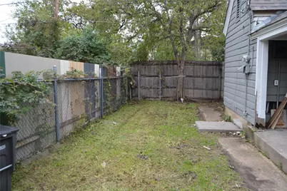 712 Cantey Avenue W, Fort Worth, TX 76110 - Photo 8