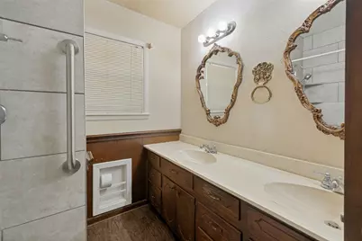 825 Glenda Drive, Bedford, TX 76022 - Photo 22