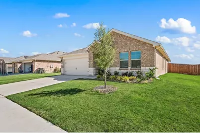 336 Wildrose Circle, Cleburne, TX 76033 - Photo 4