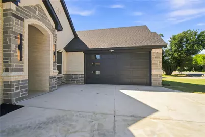1606 Avenue, Grand Prairie, TX 75051 - Photo 22