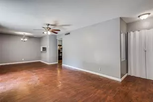 982 S Weatherred Dr, Richardson, TX 75080 - Photo 4