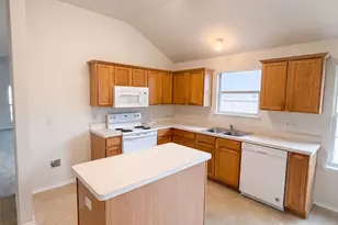1910 Tawakani Ln, Little Elm, TX 75068 - Photo 2
