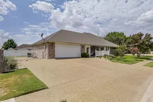 818 Amherst Dr, Waxahachie, TX 75165 - Photo 24