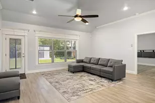 2206 Navasota St, Granbury, TX 76048 - Photo 2
