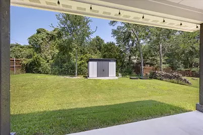 2206 Navasota Street, Granbury, TX 76048 - Photo 18