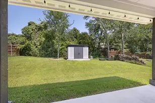 2206 Navasota St, Granbury, TX 76048 - Photo 18