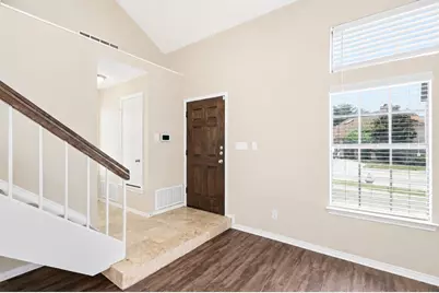 608 Fiesta Circle, Irving, TX 75063 - Photo 4