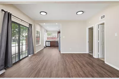 608 Fiesta Circle, Irving, TX 75063 - Photo 8