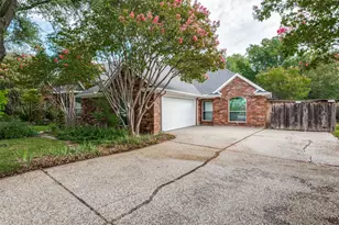 252 Plantation Dr, Coppell, TX 75019 - Photo 2