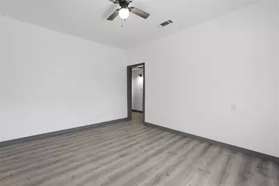 1118 Oxford Street, River Oaks, TX 76114 - Photo 4