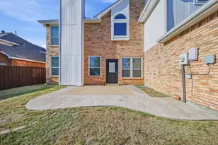 1427 Susan Ln, Carrollton, TX 75007 - Photo 34