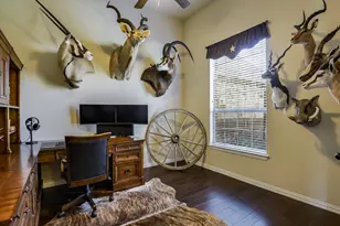 115 Traveller St, Waxahachie, TX 75165 - Photo 4