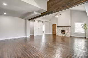 1729 S Adams St, Fort Worth, TX 76110 - Photo 6