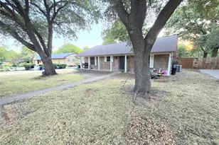 113 S Valley St, Red Oak, TX 75154 - Photo 2
