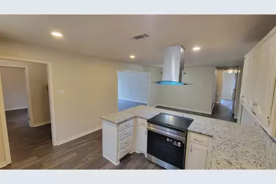 3085 Windmill Lane, Farmers Branch, TX 75234 - Photo 4