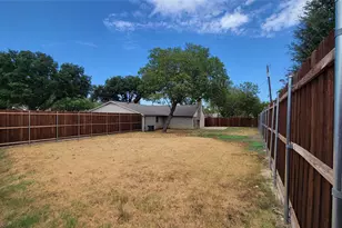 3085 Windmill Ln, Farmers Branch, TX 75234 - Photo 18