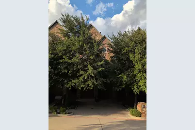 809 Rockingham Drive, Irving, TX 75063 - Photo 2