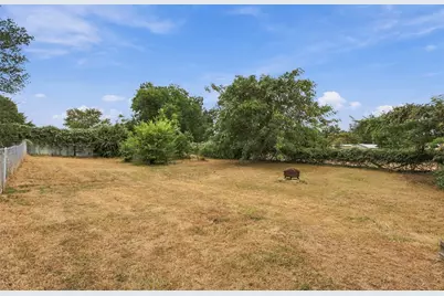 116 Eastridge Drive, Springtown, TX 76082 - Photo 22