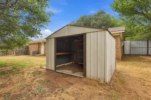 116 Eastridge Dr, Springtown, TX 76082 - Photo 28