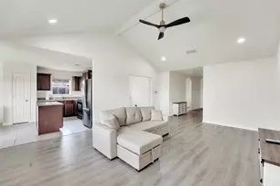 170 Kennedy Dr, Venus, TX 76084 - Photo 4
