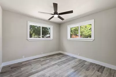 905 N Wood Street, Cleburne, TX 76033 - Photo 20
