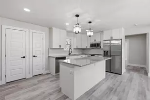 905 N Wood St, Cleburne, TX 76033 - Photo 8