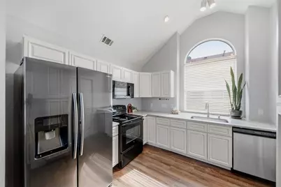 7117 Charleston Drive, Rowlett, TX 75089 - Photo 6