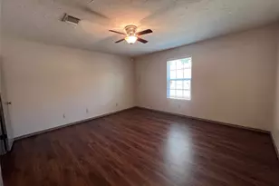 11913 Metmora Ct, Fort Worth, TX 76008 - Photo 8