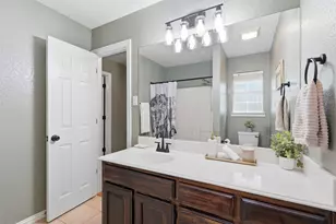 802 Justin Court, Keene, TX 76059 - Photo 16