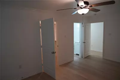 2313 N Riverside Drive, Fort Worth, TX 76111 - Photo 34