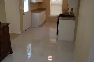 2313 N Riverside Dr, Fort Worth, TX 76111 - Photo 14